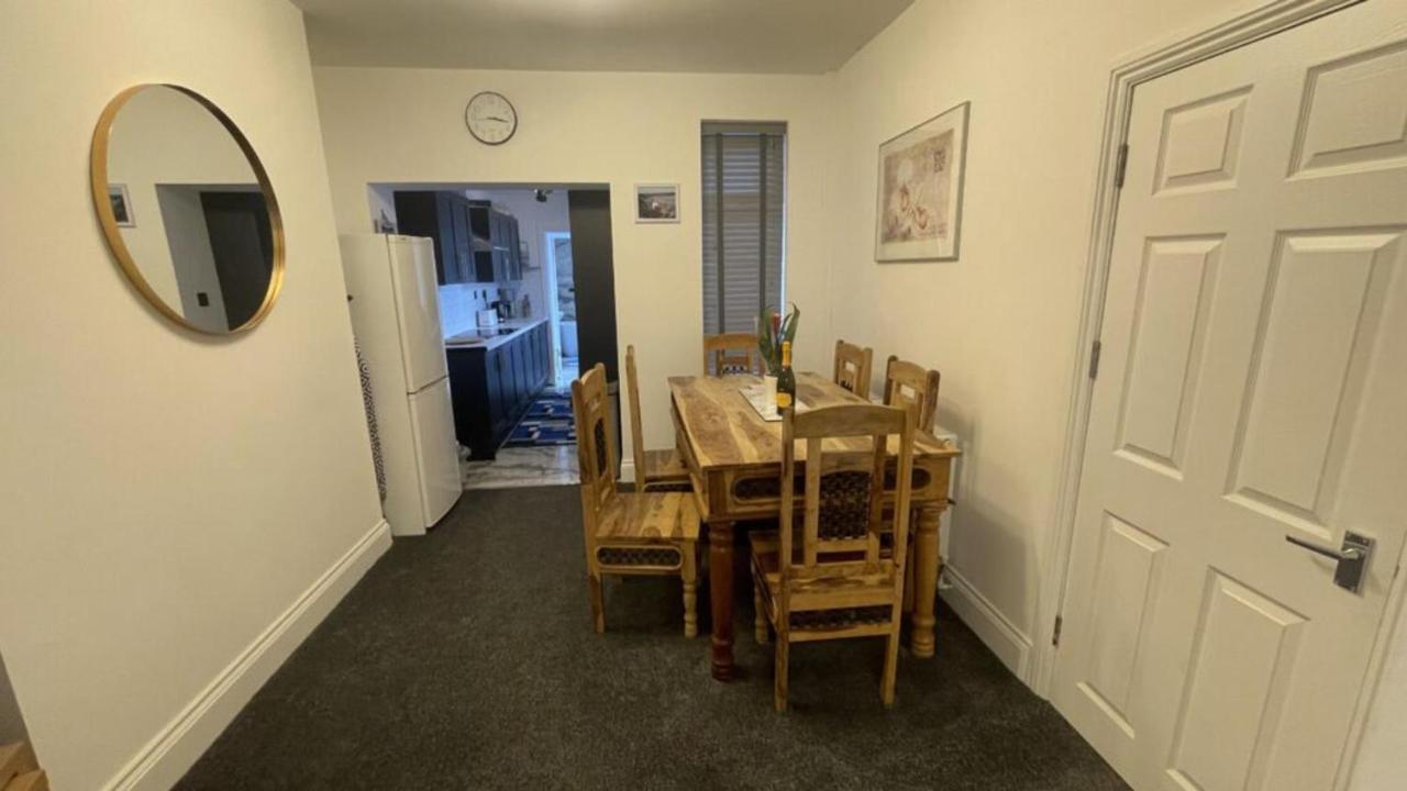 House Located Centrally For Up To 8 Guests Scarborough Exteriör bild