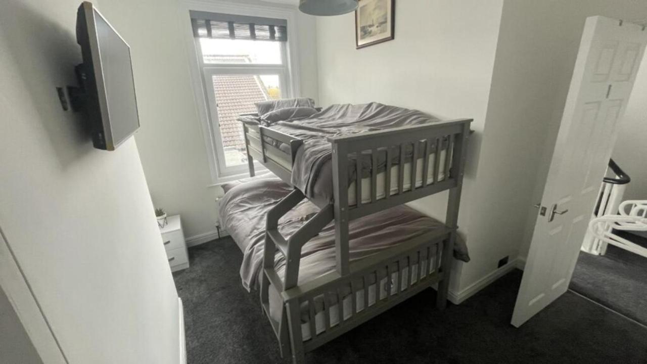 House Located Centrally For Up To 8 Guests Scarborough Exteriör bild