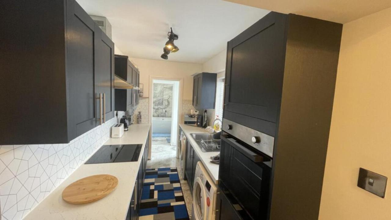 House Located Centrally For Up To 8 Guests Scarborough Exteriör bild
